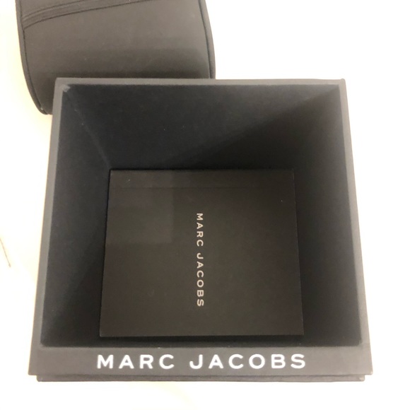 Marc Jacobs Silver Watch - Picture 7 of 8